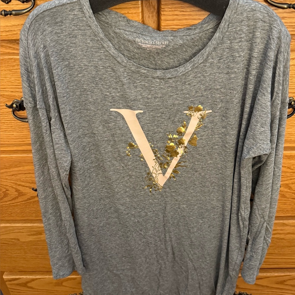 Women's medium Victoria Secret night gown
